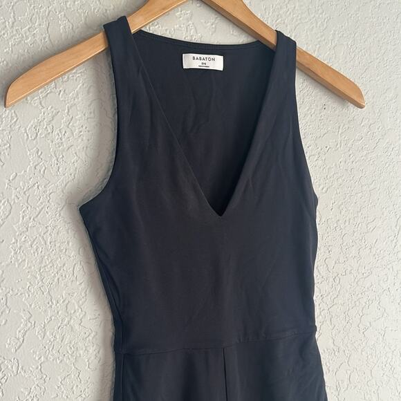 Aritzia Babaton Black V Neck Romper XXS Athletic Athleisure Loungewear Vacation - Picture 4 of 7